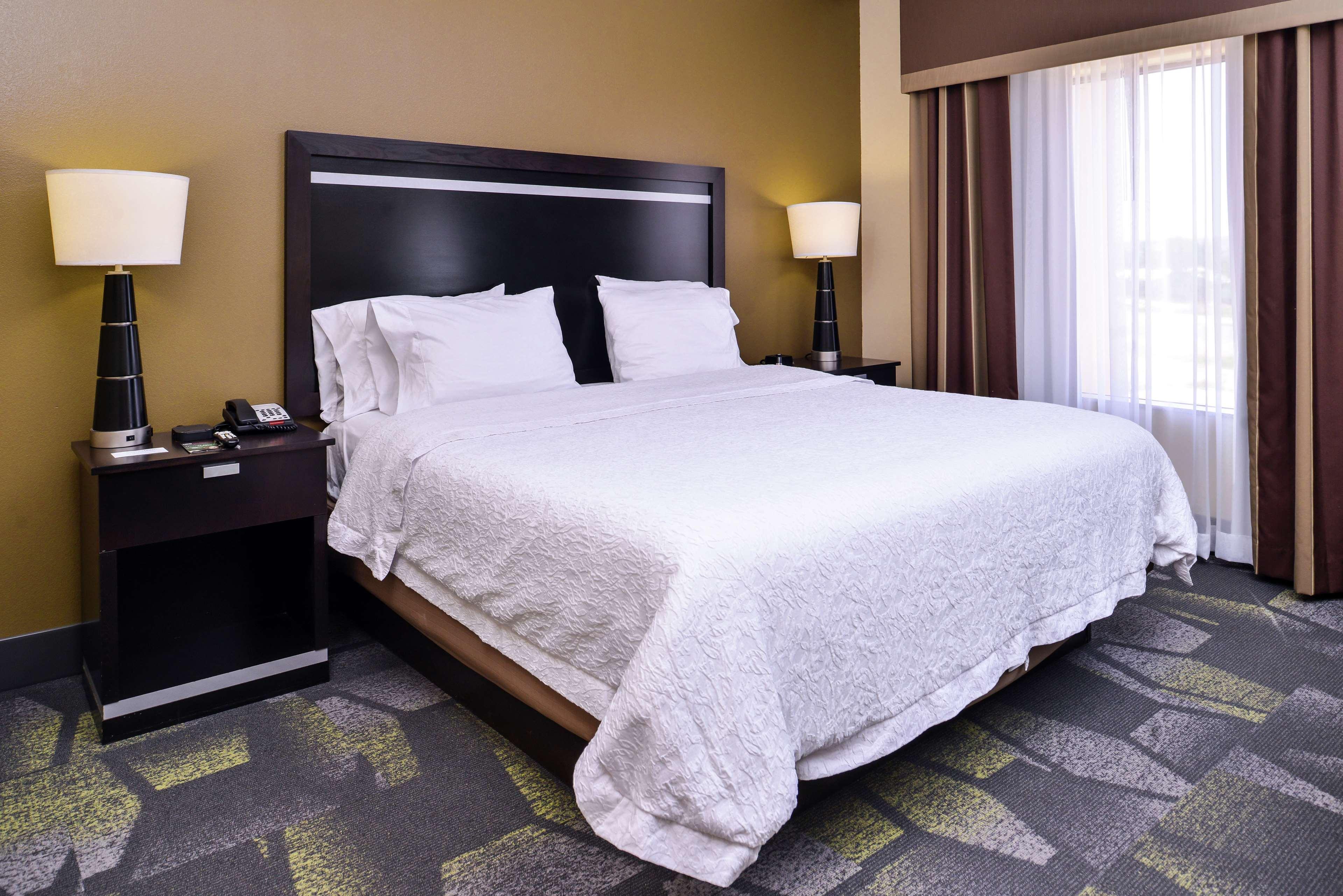 Hotel Hampton & Big Spring
