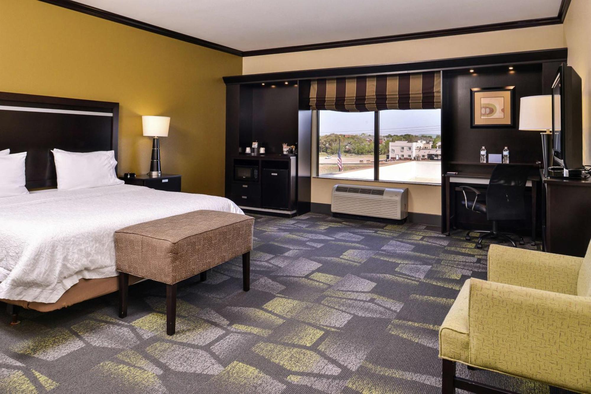 Hotel Hampton &
