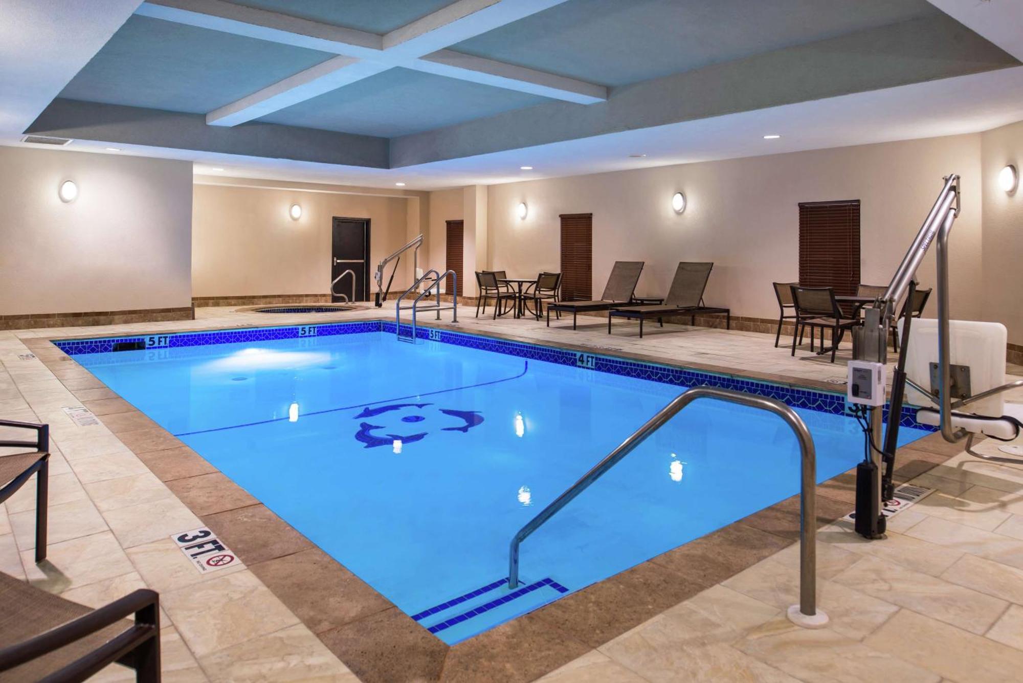 Hampton & 3* Big Spring
