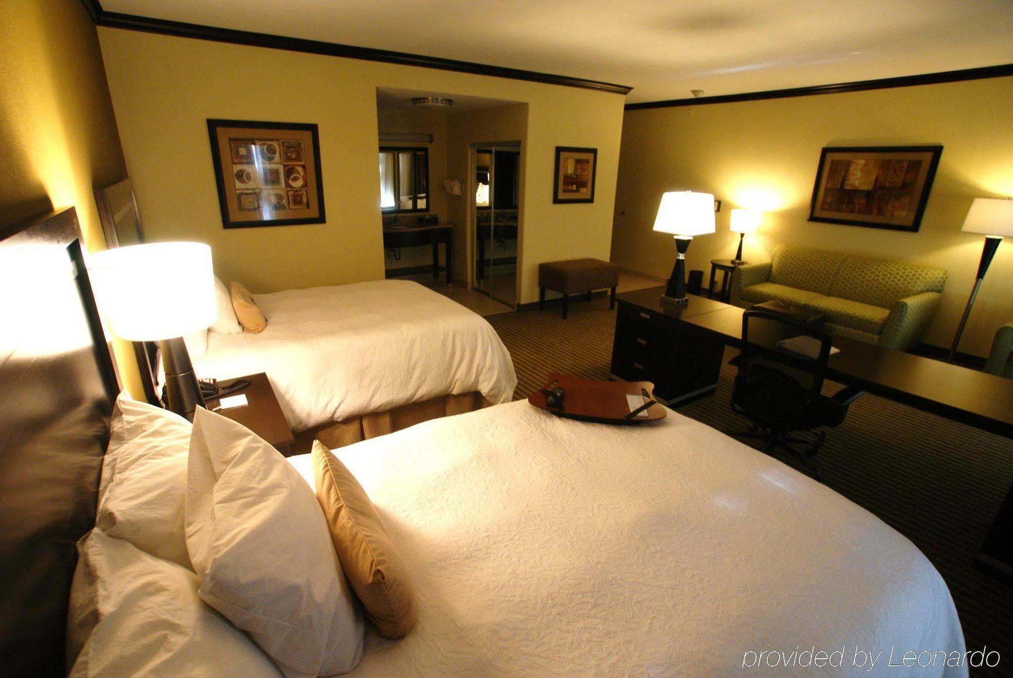Hotel Hampton & 3*