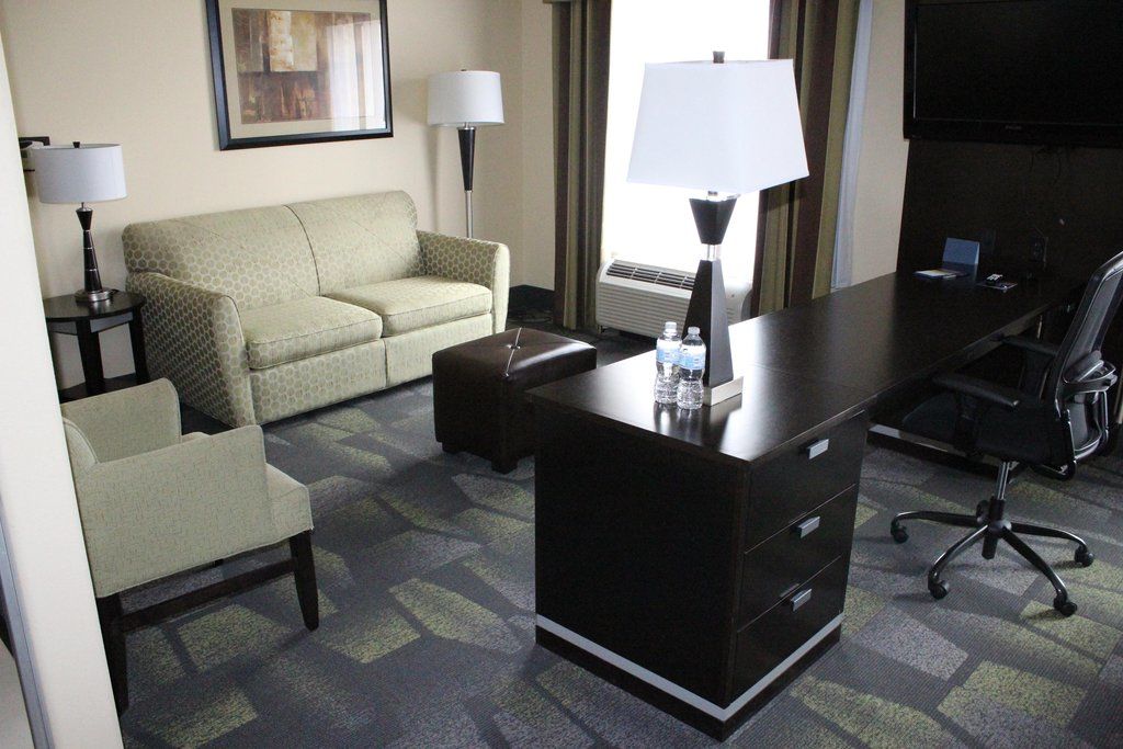 Hotel Hampton & Big Spring